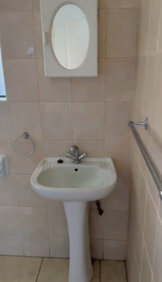 To Let 1 Bedroom Property for Rent in Die Bult North West